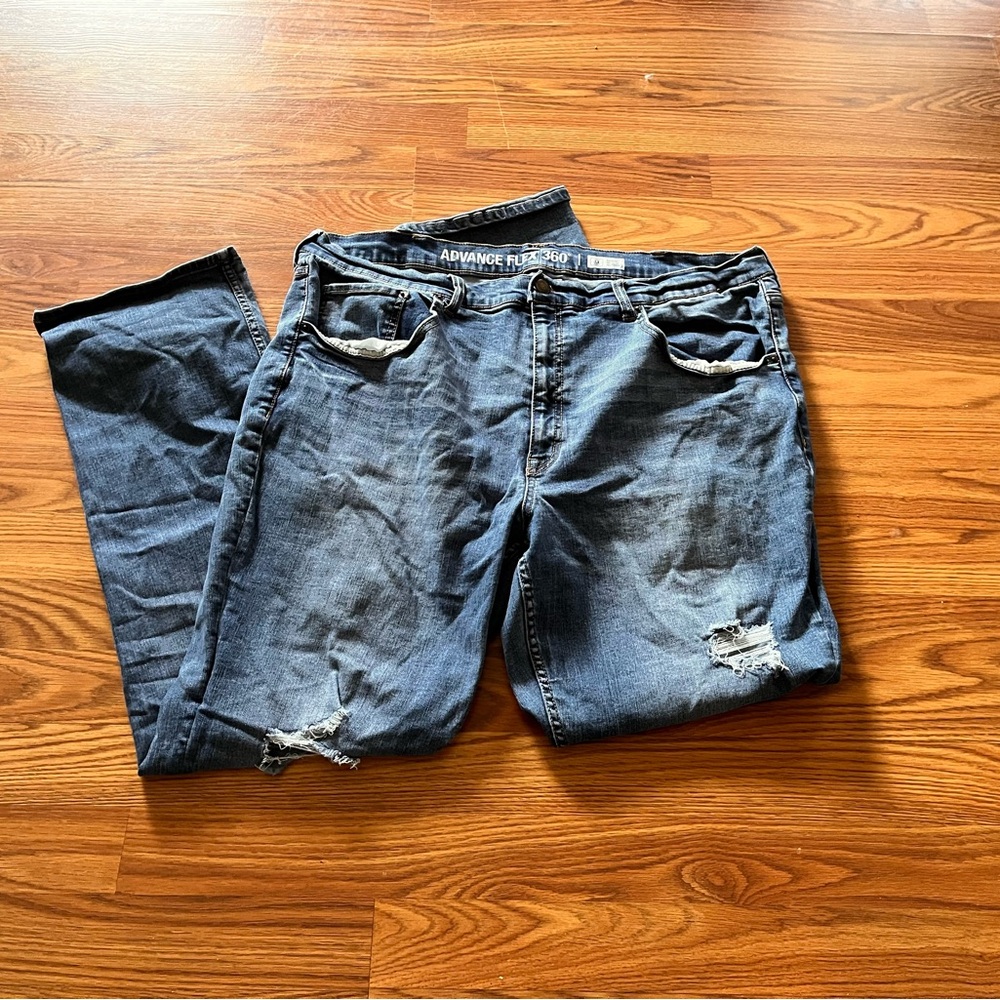 Arizona Men’s Big and Tall Athletic Fit Distressed Jeans